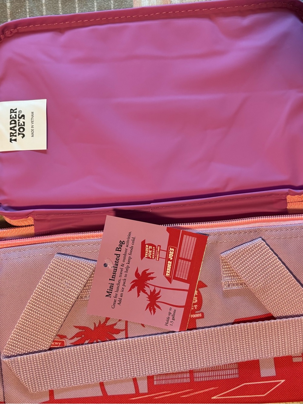 Trader Joe's Insulated Tote Bag in Pink/Purple/Red - Picture 2 of 4